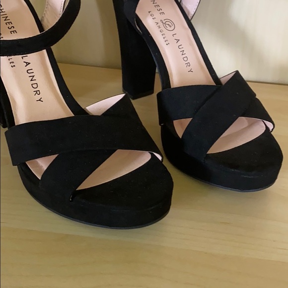 CHINESE LAUNDRY Black Heels Platform Ankle Strap - Picture 2 of 9